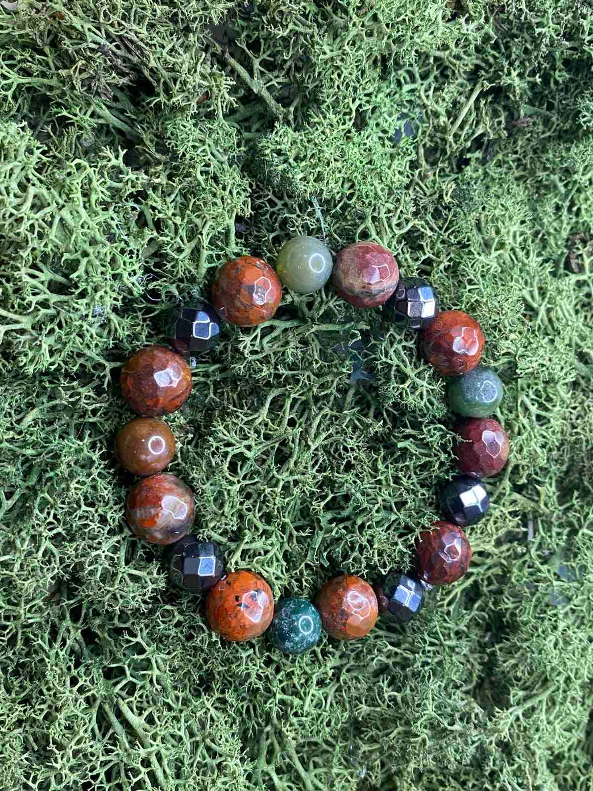 Agatai/hematitas/jaspis