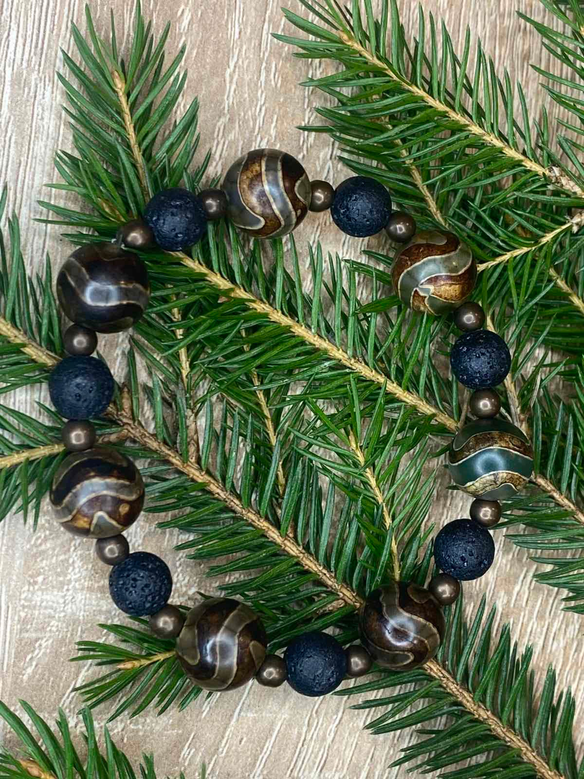 Agatai/lavos akmenukai/hematitas