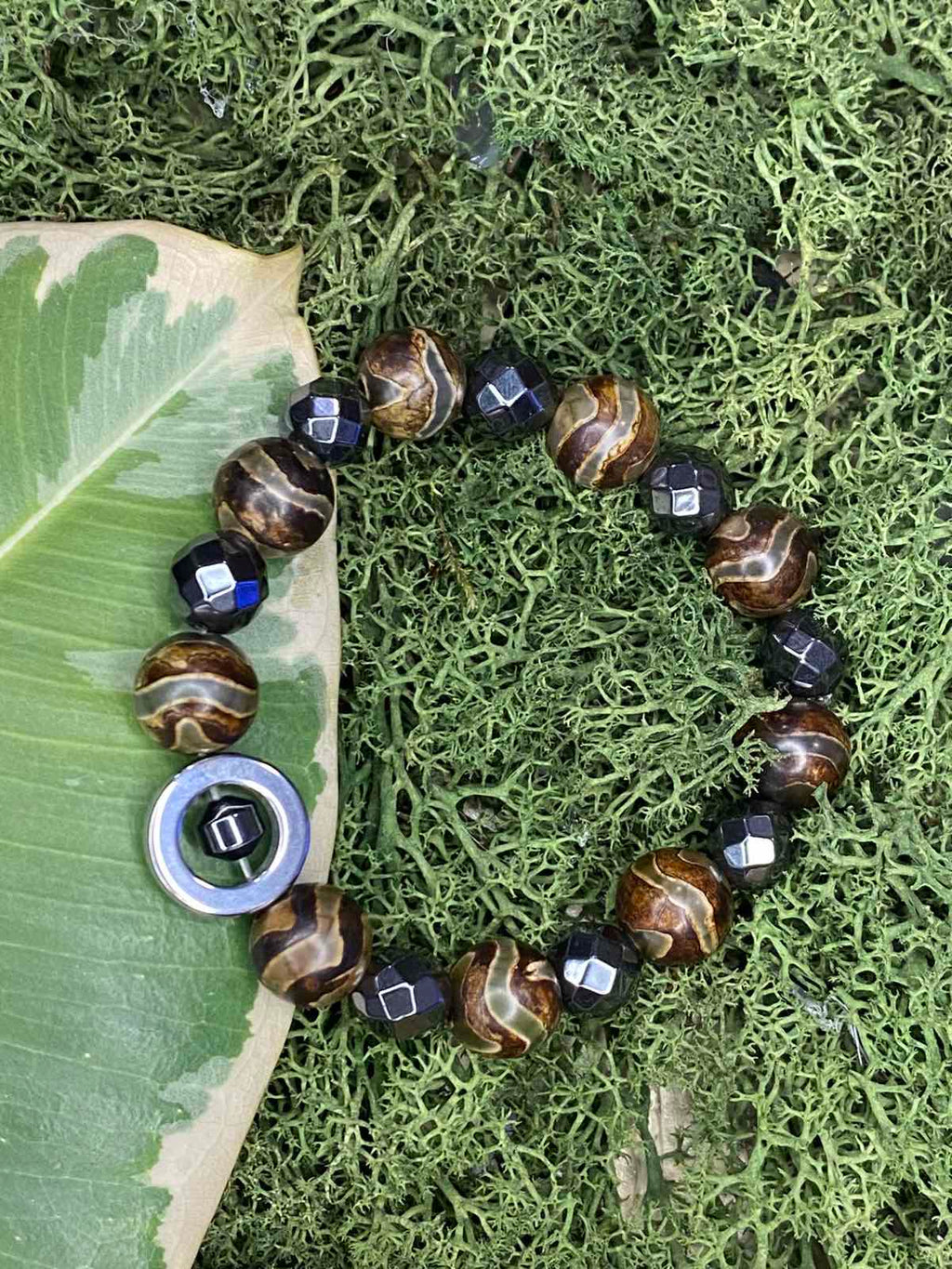 Agatai/hematitas