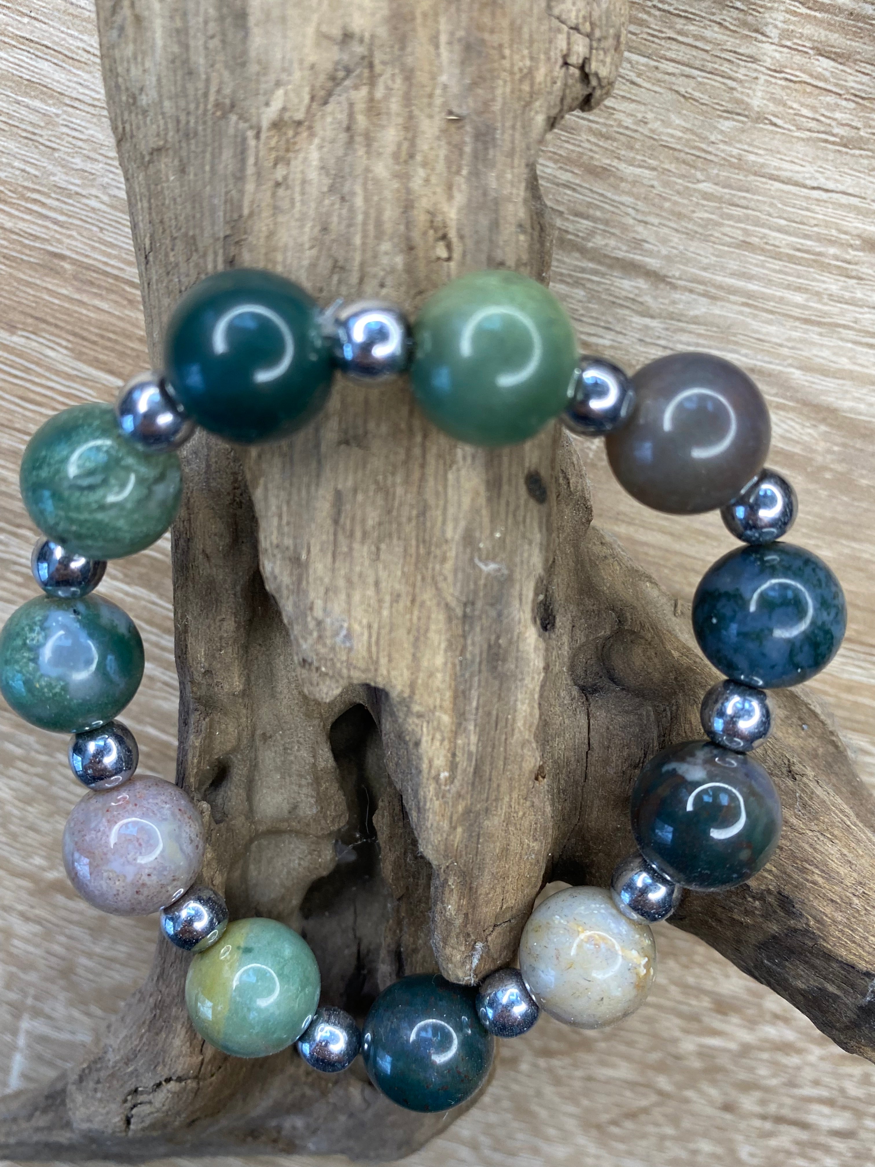 Agatas/hematitas ,,Žemė"